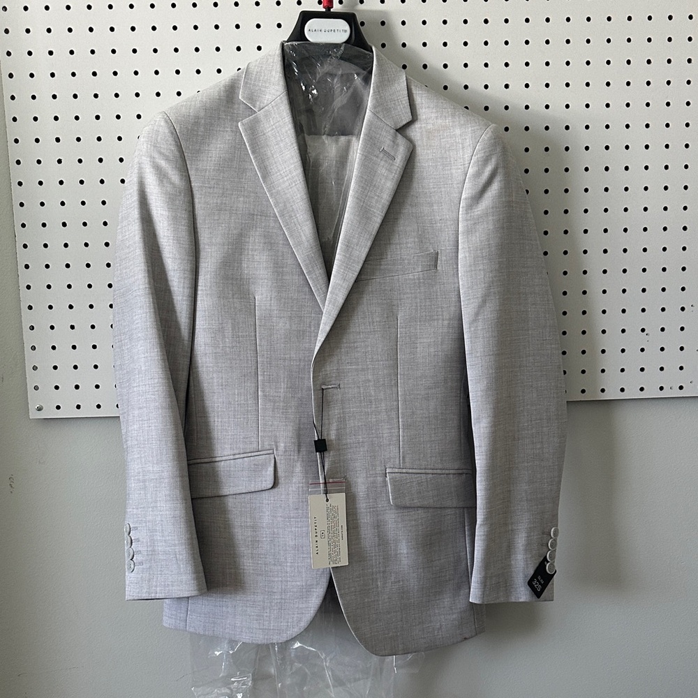 Men's Two Button Suit in Glacier Grey